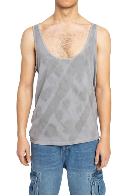 Sleeveless t-shirt