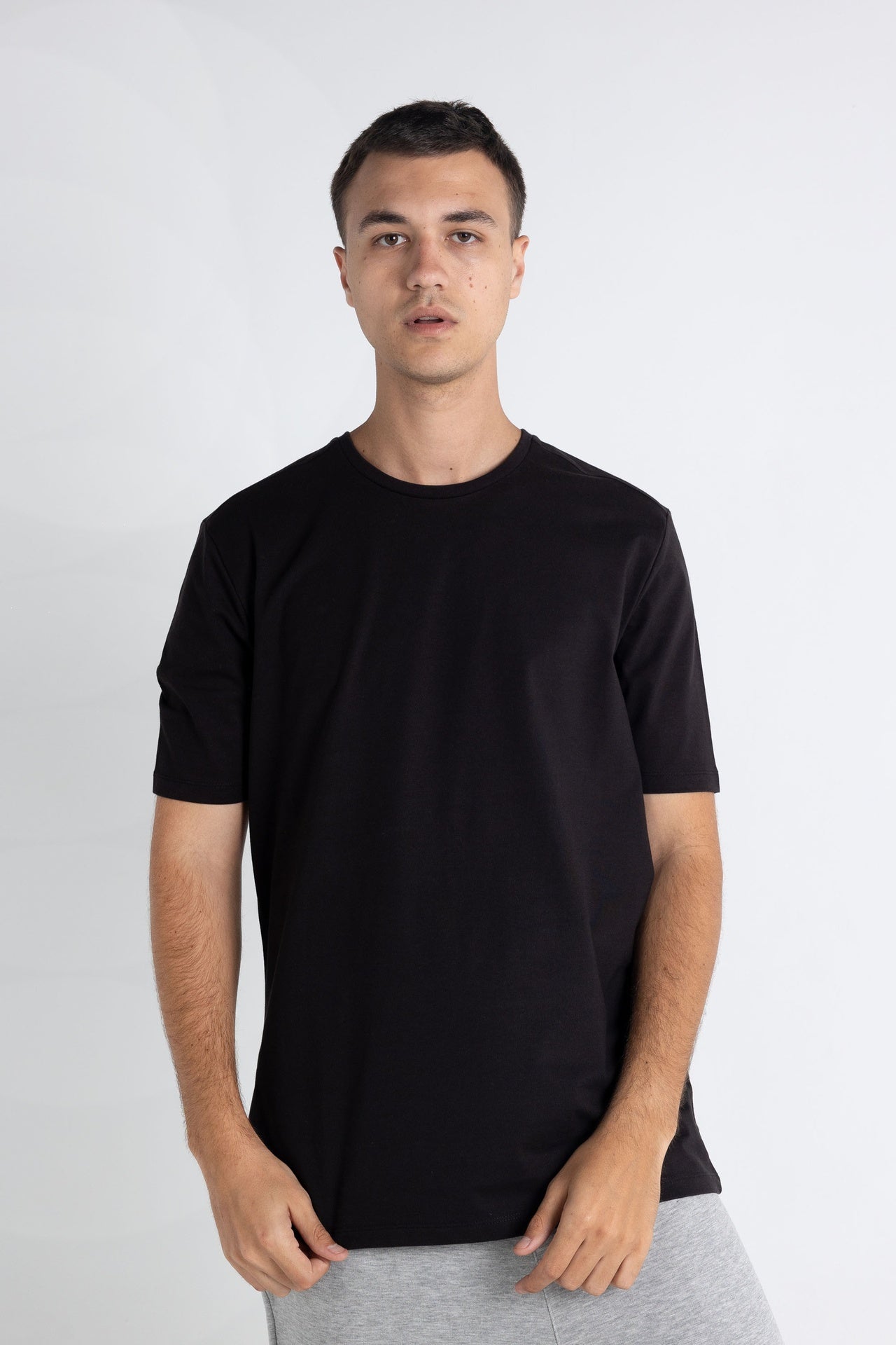 Round neck tshirt