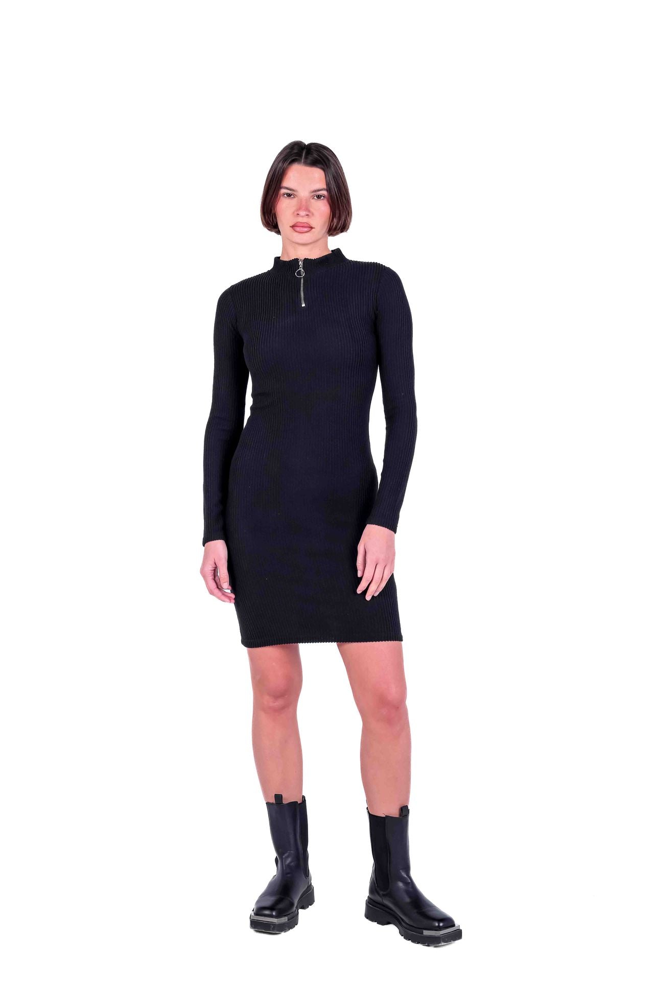 Ribbed dress with half zipper