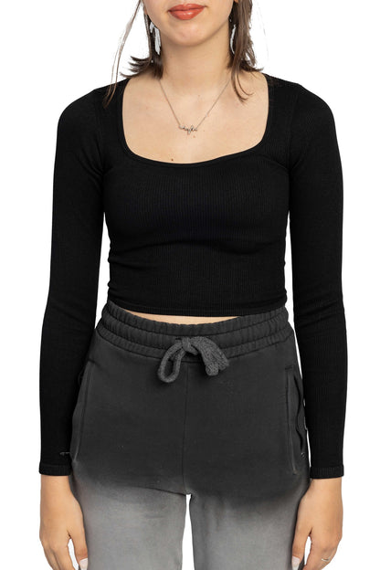 Full sleeves cropped top