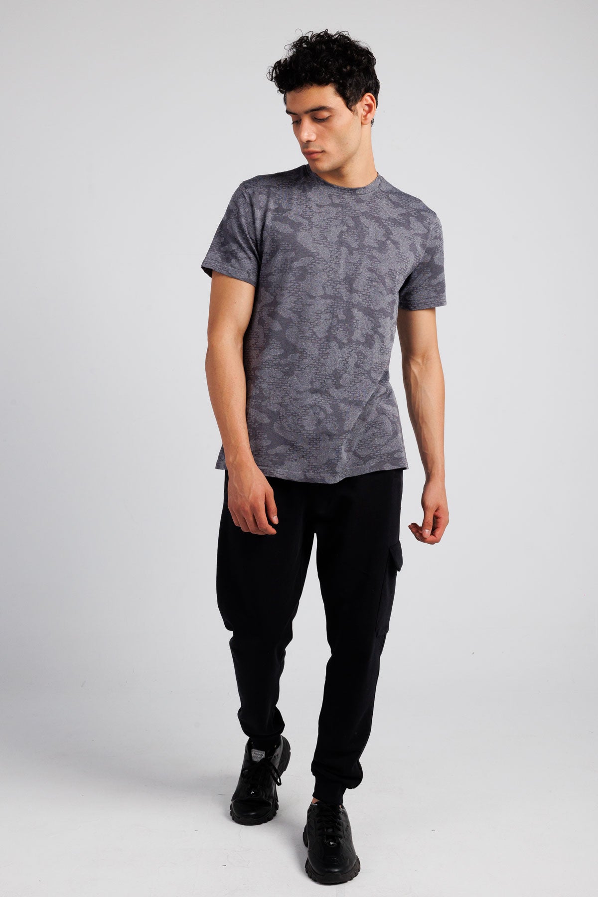 Slim jogger with pocket