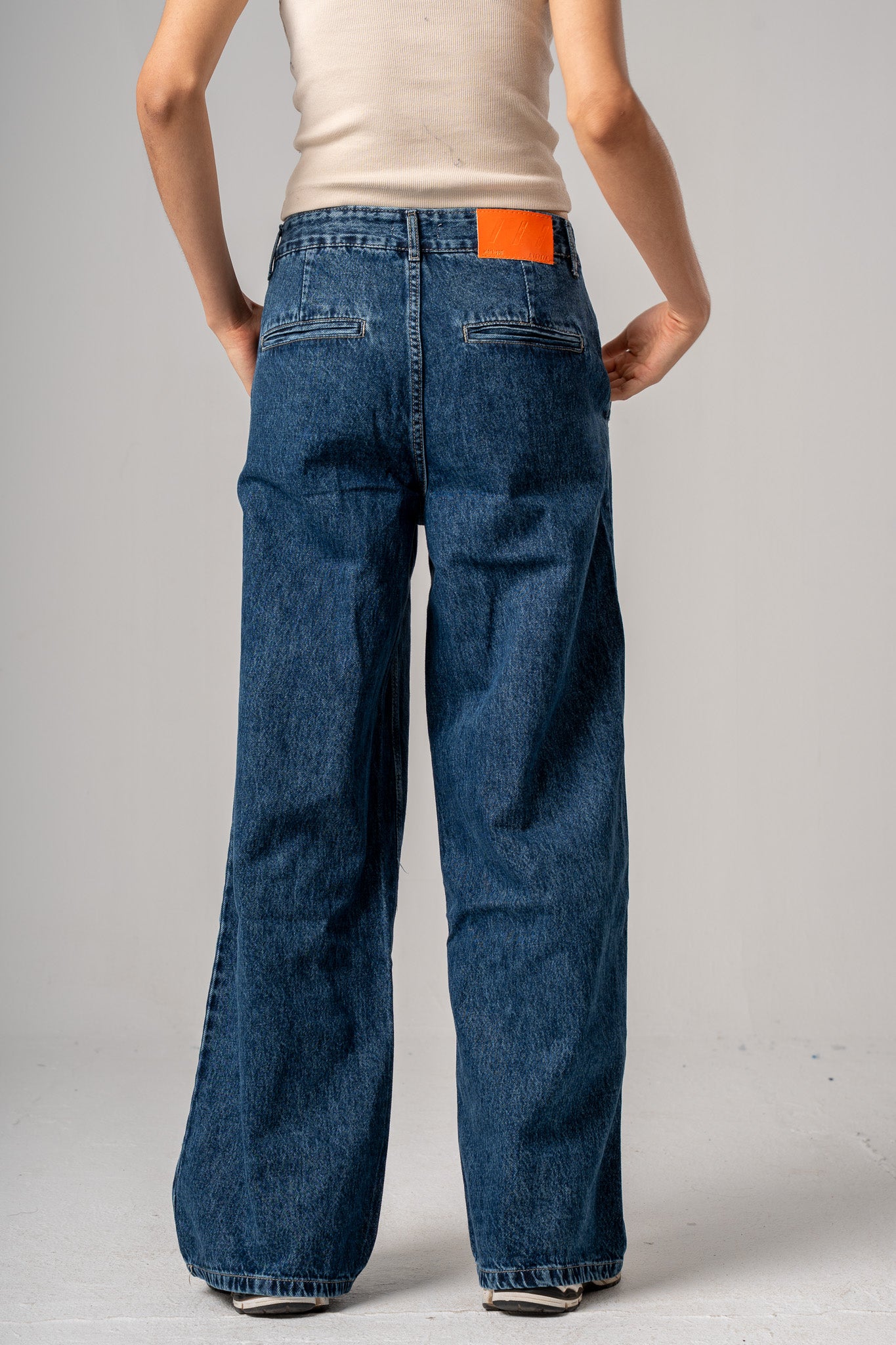 Tailored Wide Leg Jeans