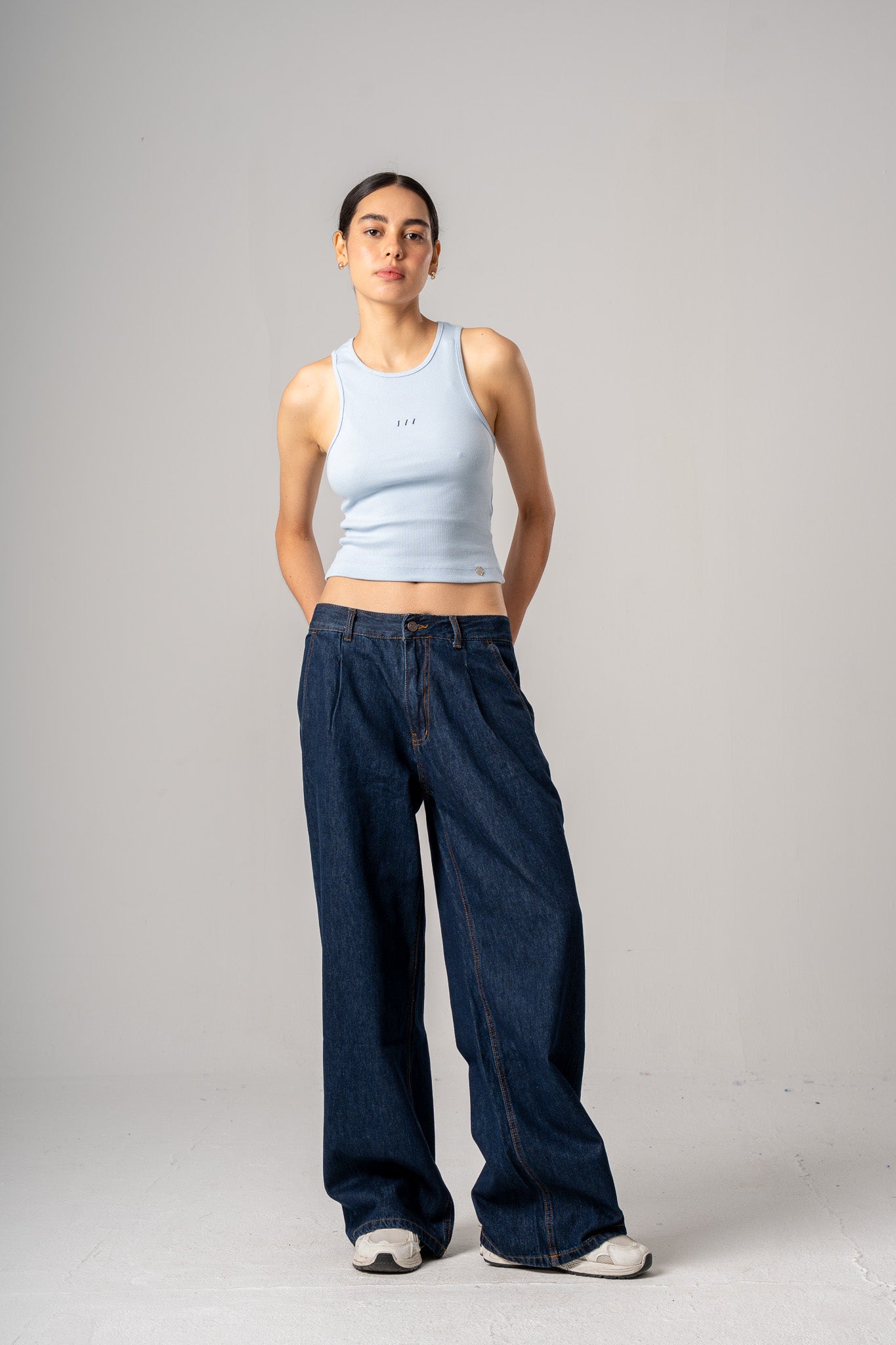 Rinse Wash Tailored Wide Leg Jeans