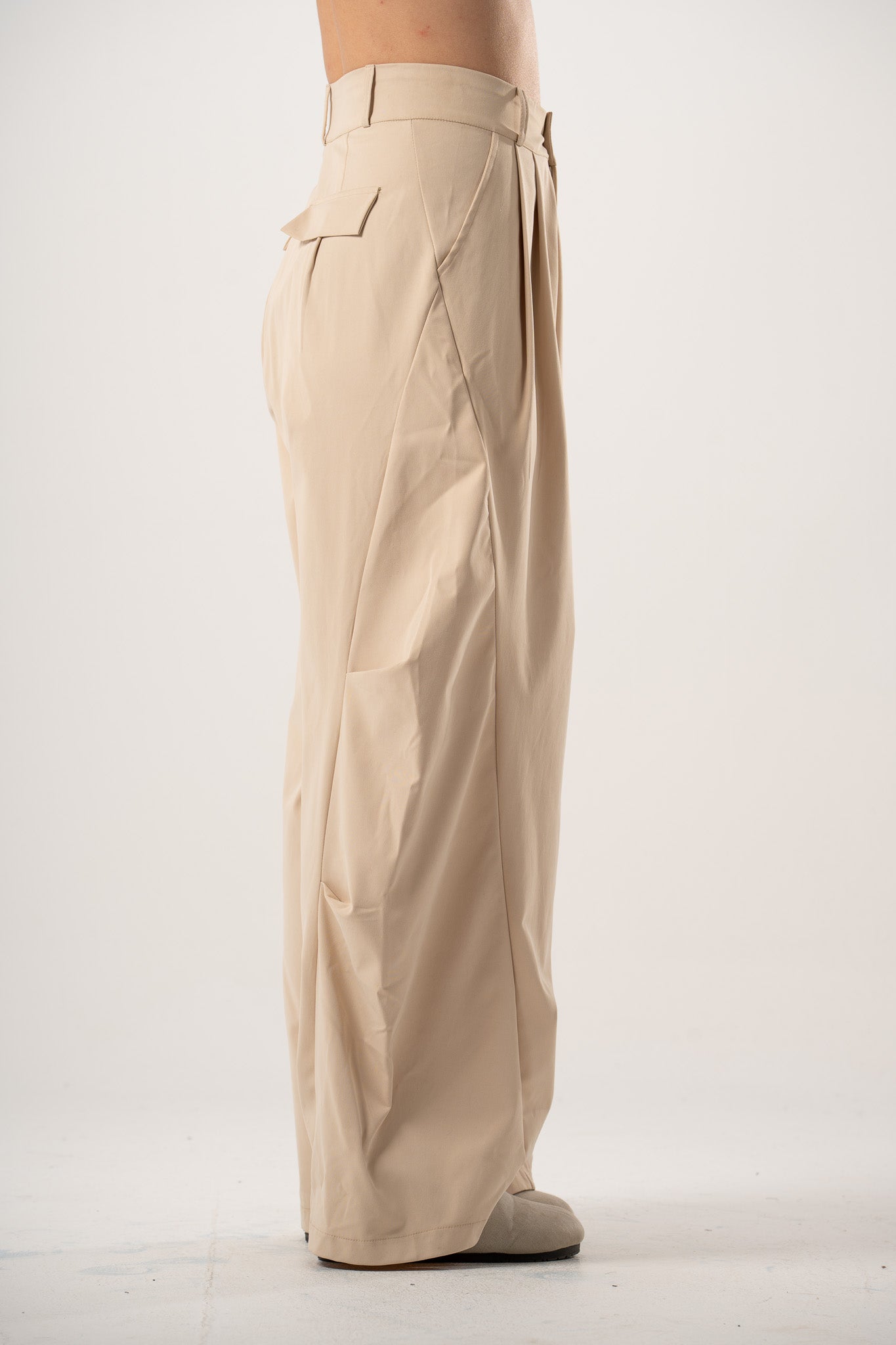 Refined Pleated Pants