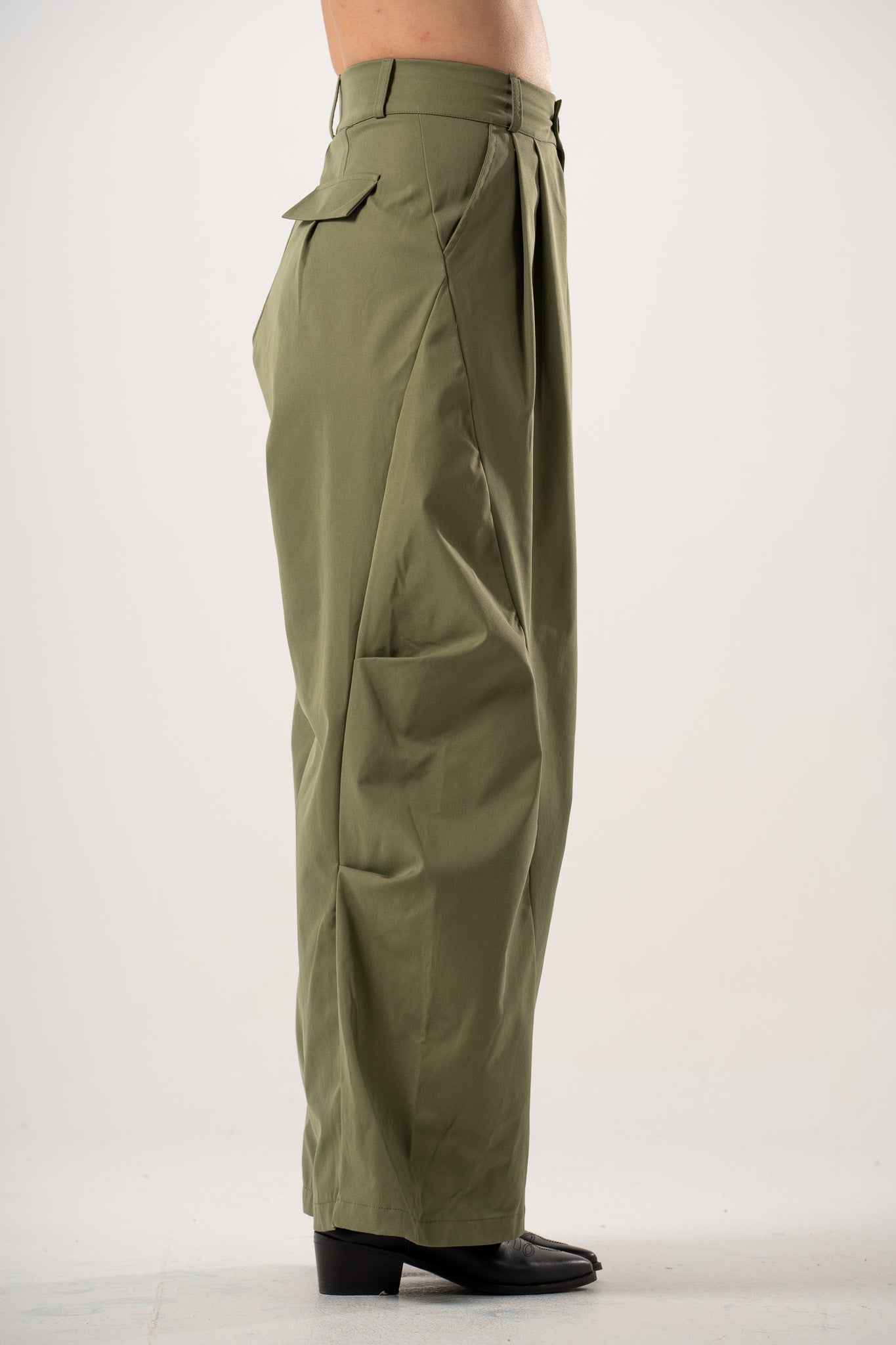 Refined Pleated Pants