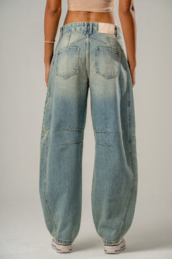 Balloon Fit Jeans