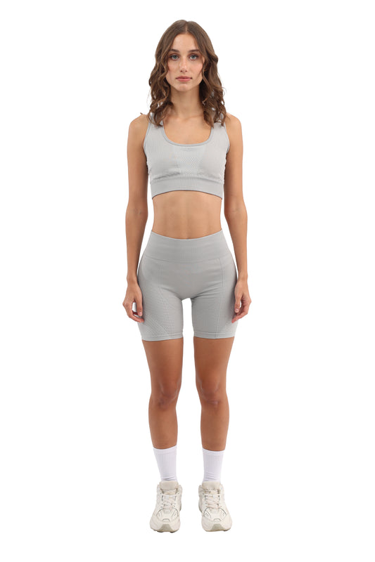 Seamless shorts with sophesticated details