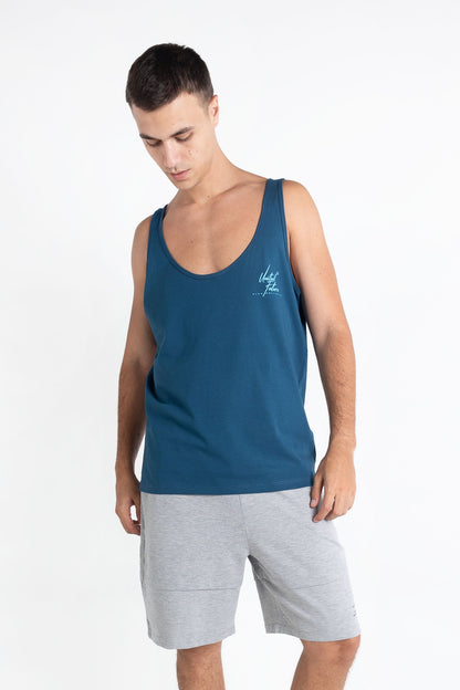 Sleeveless t-shirt