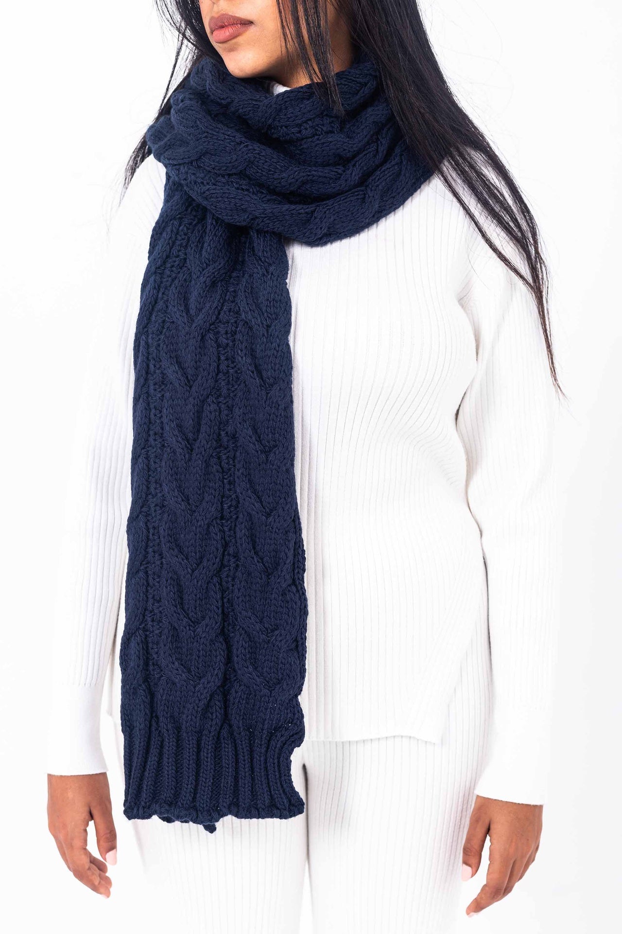 Scarf with braid